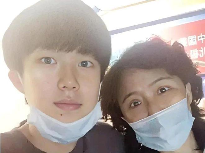 抢占商标任女士开始护子反击？王楚钦再现商标风波陈梦父母(图4)