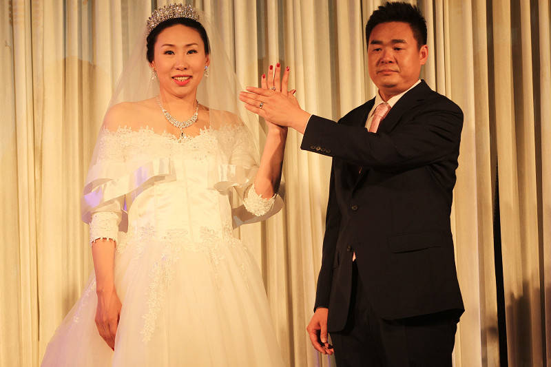 复出成主帅穿搭随性老公是军官“篮球女神”苗立杰退役嫁人又(图8)